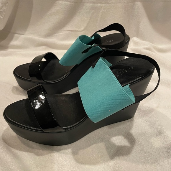 Charles David black platform wedges with teal strap - Picture 3 of 5